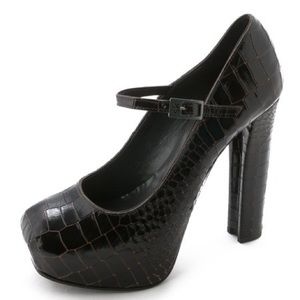 SQUARE TOE MARY JANE PUMPS